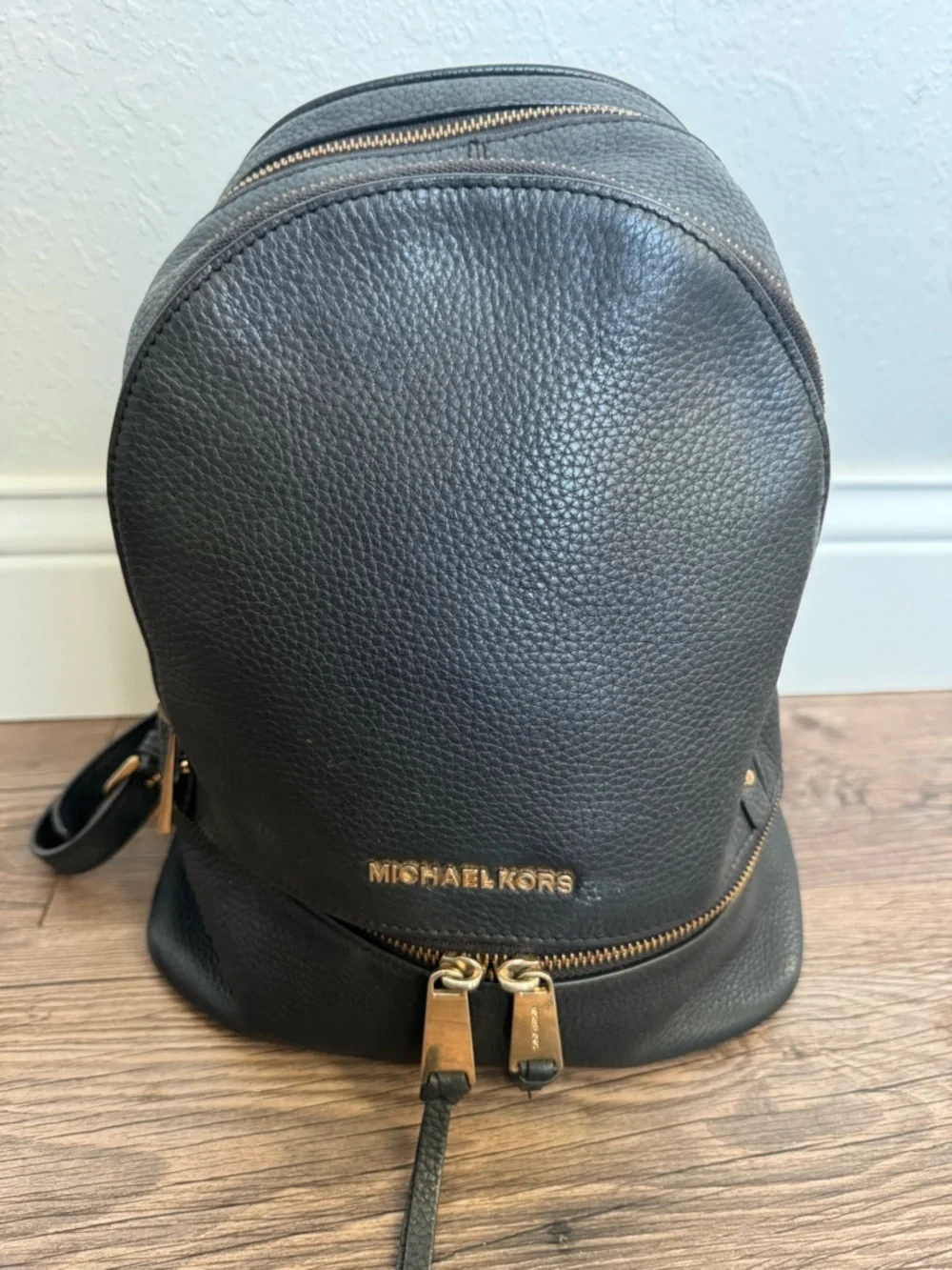 MICHAEL KORS Rhea Pebble Leather Backpack Medium